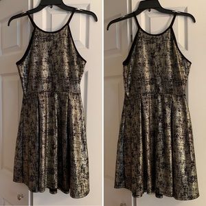 Soprano- Gold and Black metallic dress